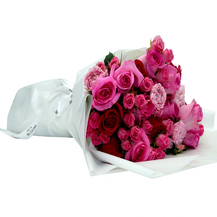 Pink Roses Mix Bouquet - LIFE IN BLOOM